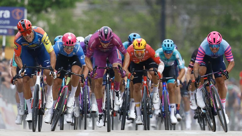 Giro 2026, 6e étape : le retour des beaux jours pour les sprinteurs dans la baie de Naples (Direct commenté 14h)