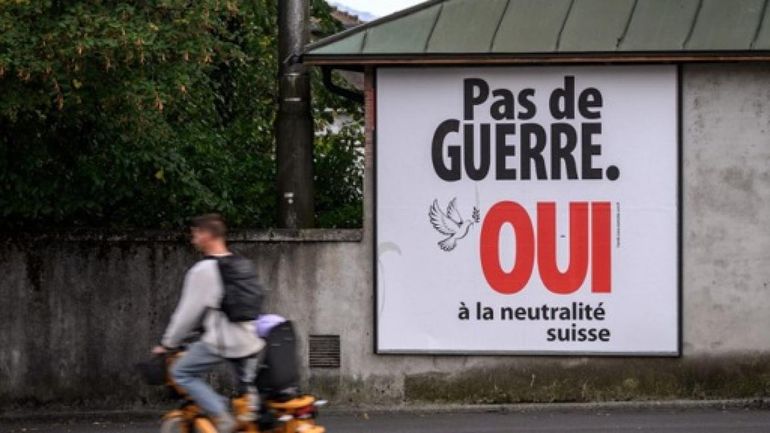 La Suisse vote ce dimanche 27 septembre sur son emblématique neutralité