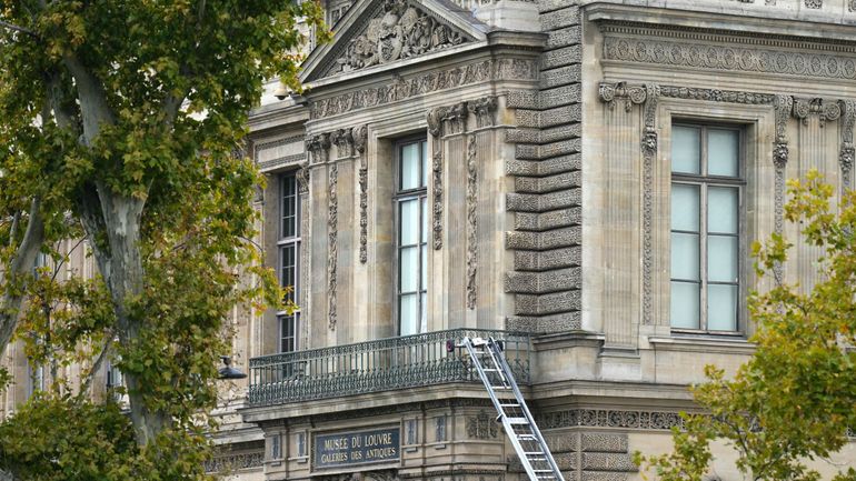 Vol des bijoux au Louvre : les deux hommes interpellés ont partiellement reconnu les faits Vol des bijoux au Louvre : les deux hommes interpellés ont partiellement reconnu les faits