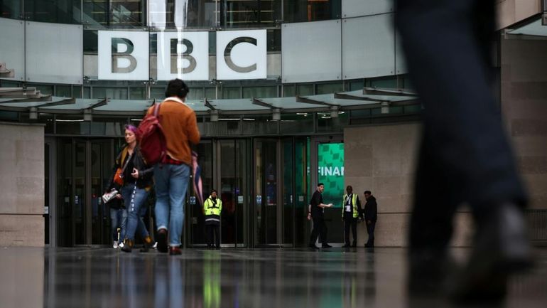 Trump réclame 10 milliards de dollars à la BBC dans une plainte pour diffamation