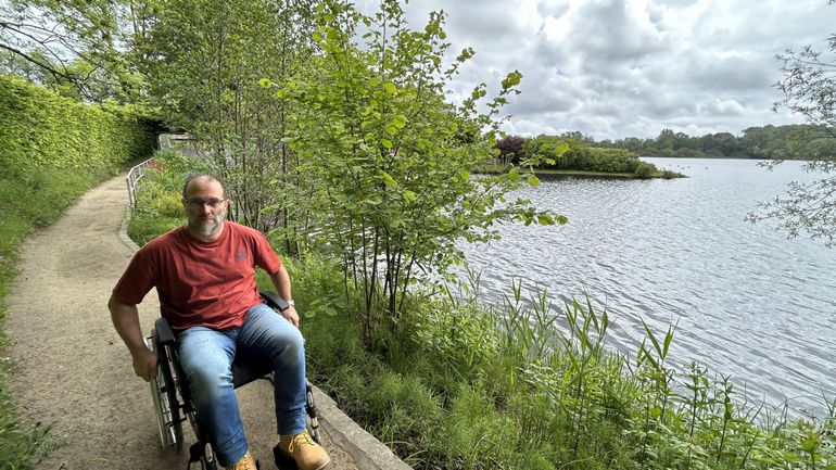 Fosses-la-Ville : le lac de Bambois repris sur une nouvelle plateforme recensant les lieux accessibles aux personnes souffrant d’un handicap