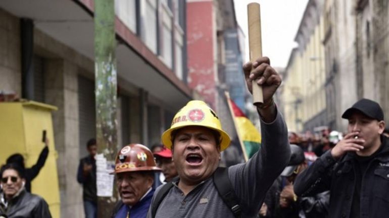 Des milliers de mineurs boliviens manifestent contre la suppression des subventions aux carburants