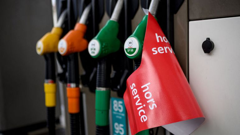 Guerre au Moyen-Orient : l'AIE sonne l'alarme sur la fonte "record" des réserves pétrolières