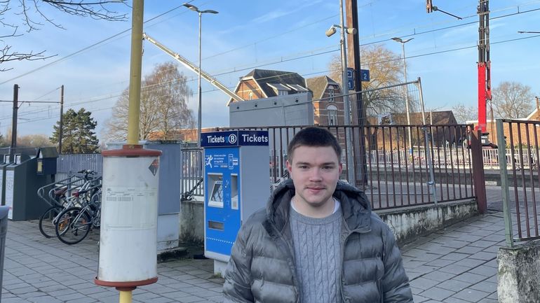 Il n'y a aucun arrêt de bus à Lillois, et ça ne devrait pas changer