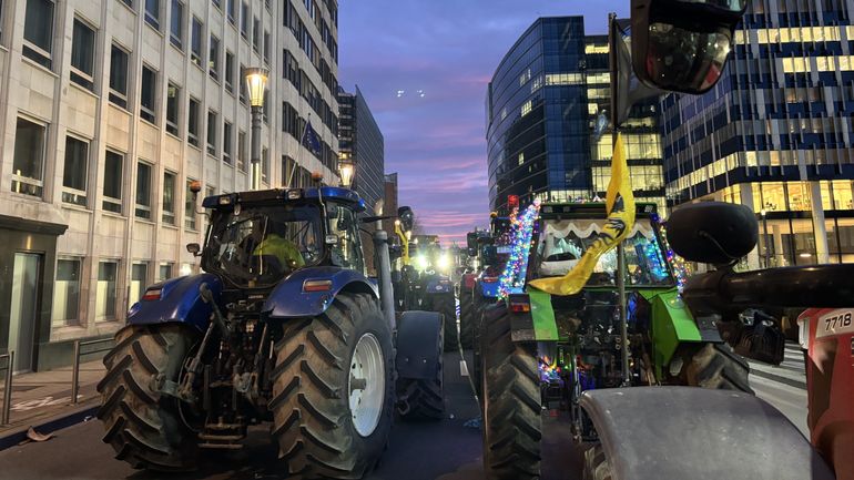 Colère du monde agricole : les tracteurs sont de retour à Bruxelles, plusieurs axes et tunnels sont fermés Colère du monde agricole : les tracteurs sont de retour à Bruxelles, plusieurs axes et tunnels sont fermés