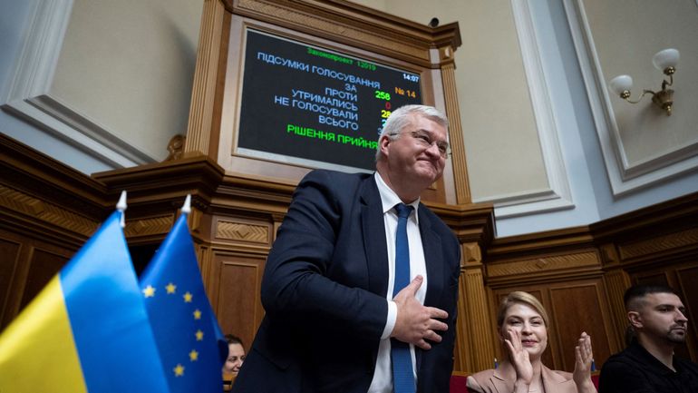 Sanctions contre la Russie : Kiev dit à l'Europe que les lever contre certains oligarques russes serait inacceptable