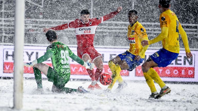 Pro League : sous de fortes chutes de neige, Westerlo s'offre le scalp de l'Antwerp