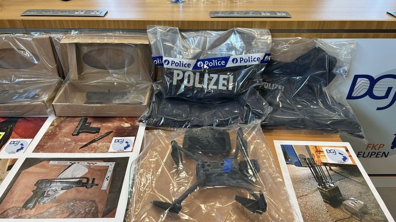 Ils braquaient... des fabriques illégales de cigarettes : 36 personnes ont été arrêtées dans cet important dossier de contrebande