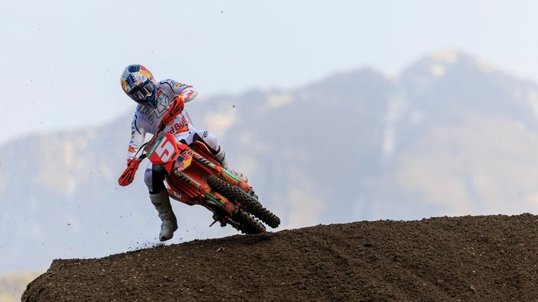 MXGP Trentin : Lucas Coenen reste leader du championnat malgré une chute, carton plein de Sacha Coenen en MX2
