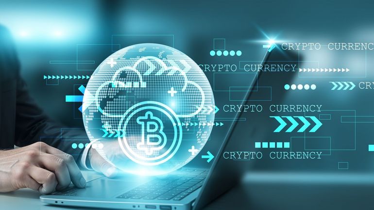 Une première grande banque belge ouvre le marché des cryptomonnaies à ses clients : les autres suivront-elles ?