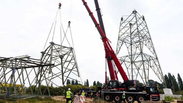 Démantèlement d’une ligne haute tension, l’E411 sera fermée la nuit de samedi à dimanche à hauteur d’Aubange