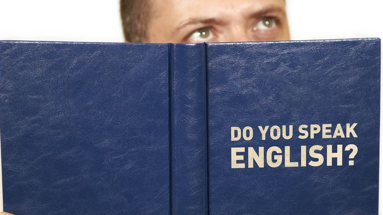 Pourquoi l'intelligence artificielle rend l'anglais indispensable au travail