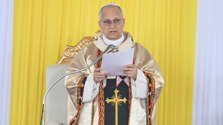 "Le monde est en train d'être ravagé par une poignée de tyrans", fustige le pape lors de sa visite au Cameroun