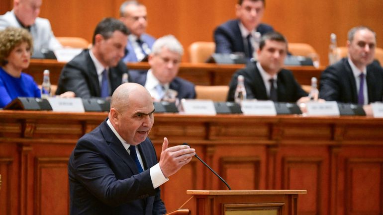 Roumanie : chute du gouvernement après le vote d'une motion de censure