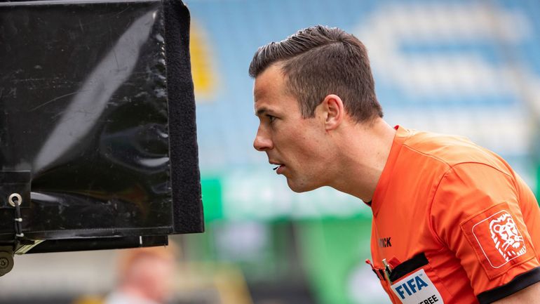 Bram Van Driessche présent au VAR, la Belgique envoie un arbitre à la Coupe du monde après 16 ans d’absence