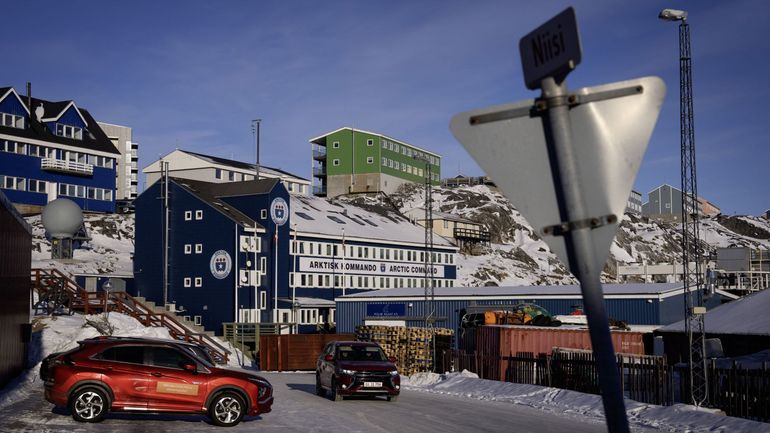 Trump annonce l'envoi d'un navire-hôpital au Groenland, "pas besoin" répond le Danemark