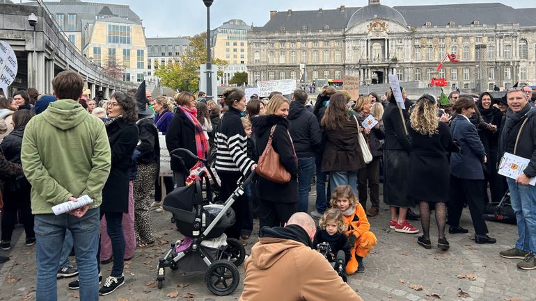 Liège : 200 enseignants dénoncent le "bal des horreurs" des mesures gouvernementales Liège : 200 enseignants dénoncent le "bal des horreurs" des mesures gouvernementales