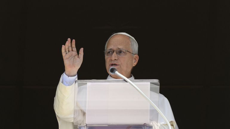 Le pape Léon XIV hospitalisé à Rome : il doit subir une opération sur un poumon