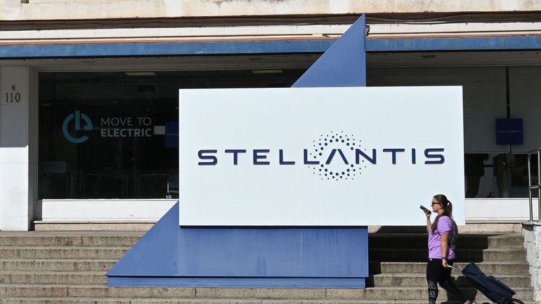 Le constructeur automobile Stellantis rappelle 700.000 véhicules, dont 22.000 en Belgique, pour risque d'incendie