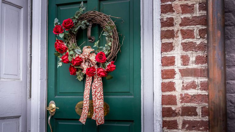 La minute historique : un sans-abri frappe à leur porte à Noël, il restera 45 ans avec les habitants La minute historique : un sans-abri frappe à leur porte à Noël, il restera 45 ans avec les habitants