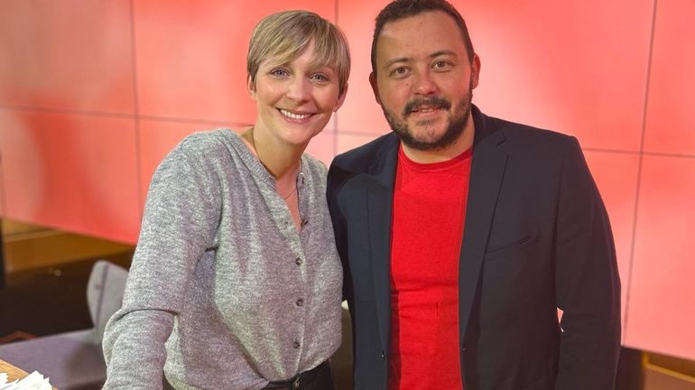 Fabian Le Castel se confie à propos de Salvatore Adamo : "En me voyant imiter Arno, ça l'a beaucoup touché"