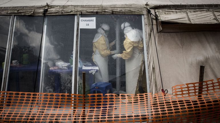 La République démocratique du Congo touchée de plein fouet par une épidémie d'Ebola : pas de vaccin pour cette souche hautement létale