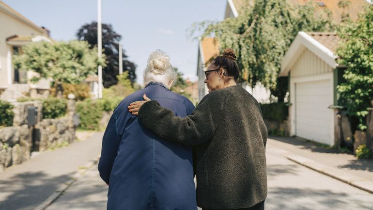 Des associations lancent un outil pour visibiliser l'âgisme et la maltraitance des seniors