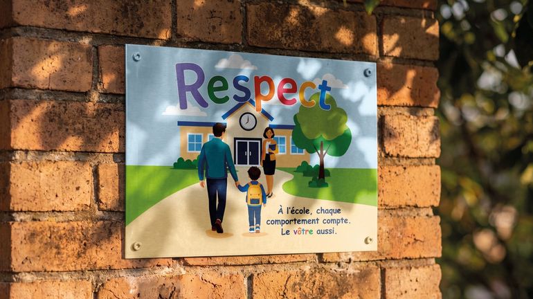 À Tournai, un label et une campagne dans les écoles pour rappeler le respect aux parents d’élèves