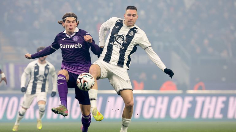 Direct audio et commenté, Anderlecht – Charleroi : les Mauves réduisent l'écart sur penalty