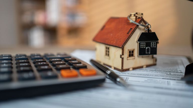 Guerre au Moyen-Orient : la hausse des taux d'intérêt se fait sentir, notamment pour les crédits hypothécaires