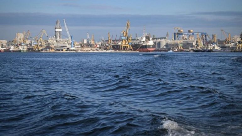 Guerre en Ukraine : explosion d'un drone maritime dans le port de Constanta, en Roumanie, pas de blessés