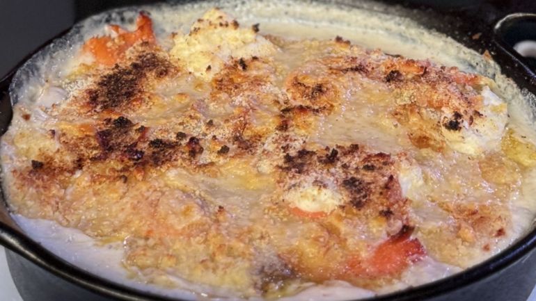 Gratin dauphinois des fêtes : une recette traditionnelle avec une touche originale Gratin dauphinois des fêtes : une recette traditionnelle avec une touche originale