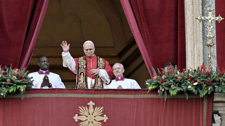 Bénédiction "Urbi et Orbi" : le pape Léon XIV appelle l'Ukraine et la Russie à trouver le "courage"de dialoguer directement