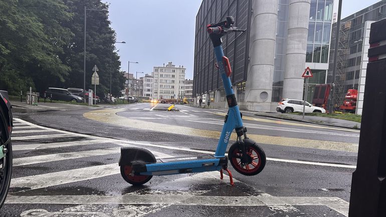 Trottinettes électriques en libre-service interdites à Bruxelles en 2027 : que disent les statistiques des accidents ?