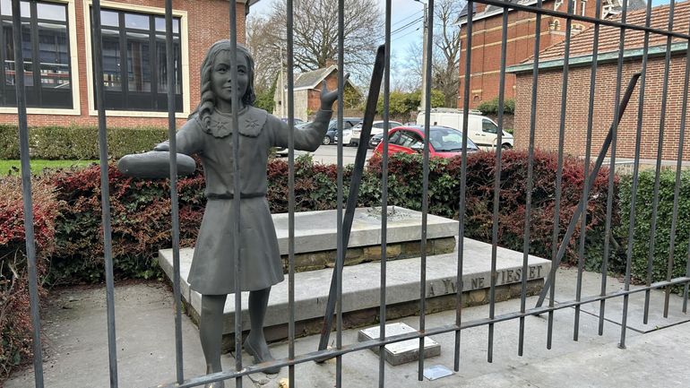 Monceau-sur-Sambre : une statue (à nouveau) volée sur le monument à Yvonne Vieslet