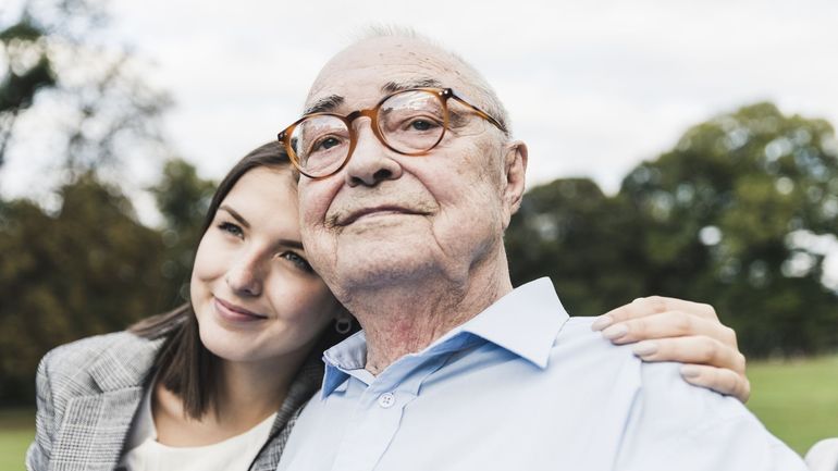 Réforme du chômage : Les Engagés plaident pour une reconnaissance du statut d'aidant proche