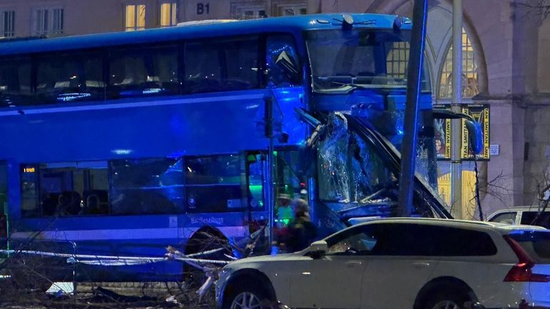 Trois tués et trois blessés à Stockholm en Suède après avoir été percutés par un bus