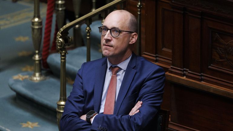 La revue de presse : les flexi-jobs sapent l'État-providence, la petite phrase du ministre Van Peteghem qui ne passe pas inaperçue