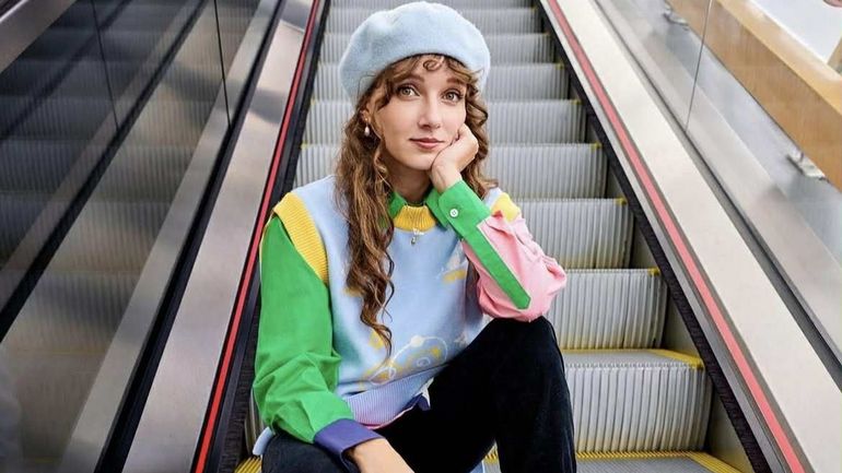 Charlotte Abramow nous ouvre les portes de "Maurice, Tristesse et rigolade", l’expo immersive qui rend hommage à son père