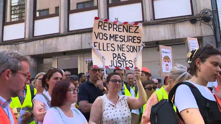 Actions des enseignants : des directeurs appellent Les Engagés à relancer une "véritable concertation"