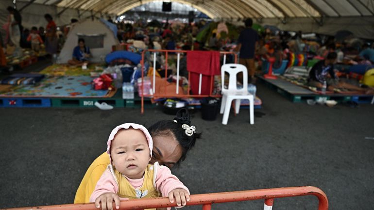 Le Cambodge suspend les passages frontaliers avec la Thaïlande, quatre soldats thaïlandais tués Le Cambodge suspend les passages frontaliers avec la Thaïlande, quatre soldats thaïlandais tués