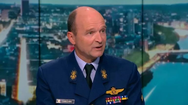 Menace russe, guerre hybride : "Nous avons beaucoup de cibles très attrayantes", explique le Chef de la Défense, Frederic Vansina, dans Jeudi en Prime