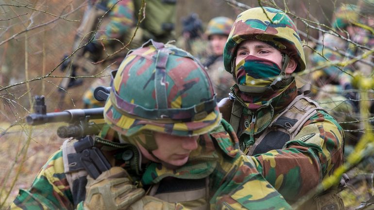 Sondage : proposer le service militaire volontaire aux jeunes, ça vous choque ? Sondage : proposer le service militaire volontaire aux jeunes, ça vous choque ?