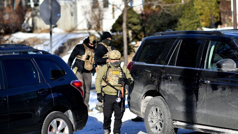 Les agents de la police de l'immigration (ICE) peuvent continuer à agir masqués en Californie