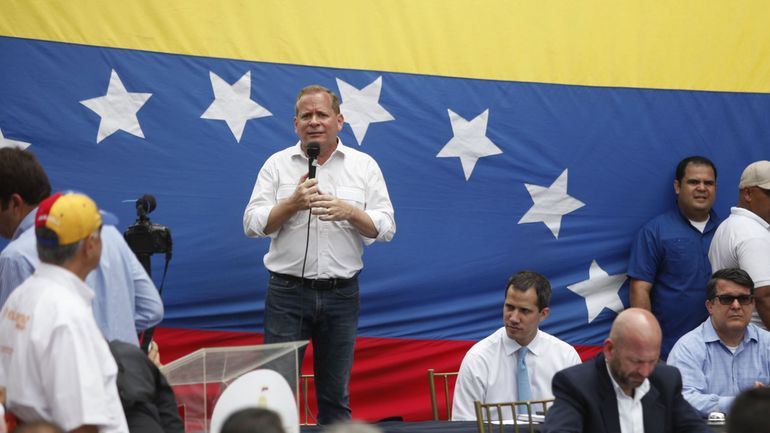 L'opposant Juan Pablo Guanipa, proche du prix Nobel Maria Machado, libéré de prison et assigné à résidence au Venezuela