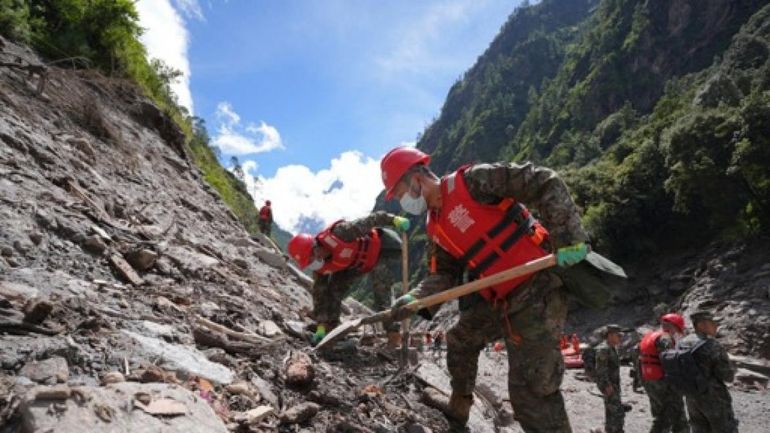 Inondations au Népal et au Tibet : le bilan des crues au Népal et au Tibet grimpe à au moins 623 morts