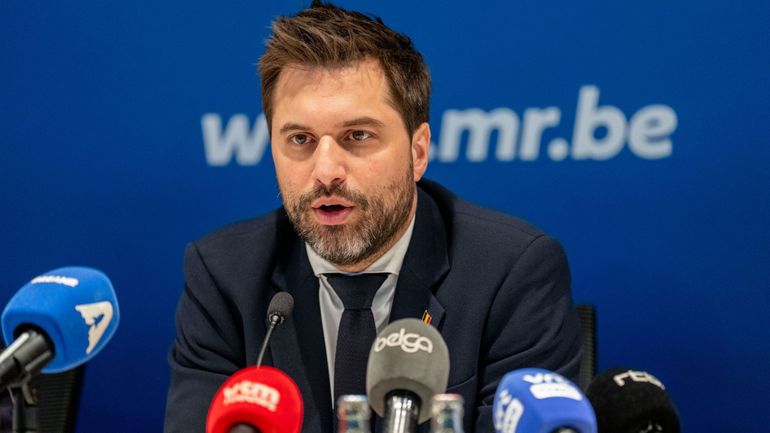 Plafonnement de l'indexation des salaires : "Si l'inflation est au-delà de 2%, vous retrouverez une indexation sur tout votre salaire", affirme Georges-Louis Bouchez