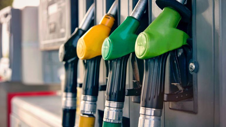 2,058 euros le litre : le prix de l'essence remonte à son plus haut niveau depuis quatre ans