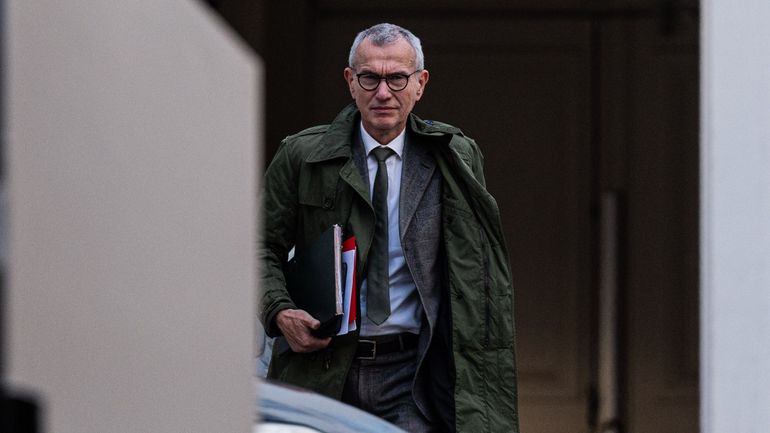 La revue de presse : comment compter les malades de longue durée ?