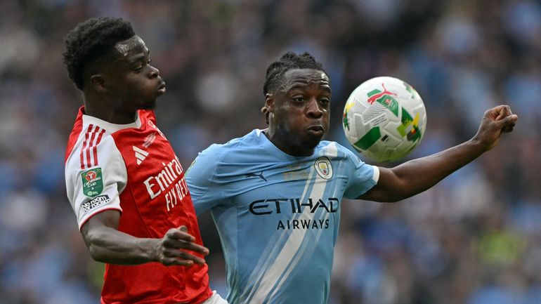 Manchester City et Jérémy Doku dominent l’Arsenal de Leandro Trossard en finale de Carabao Cup